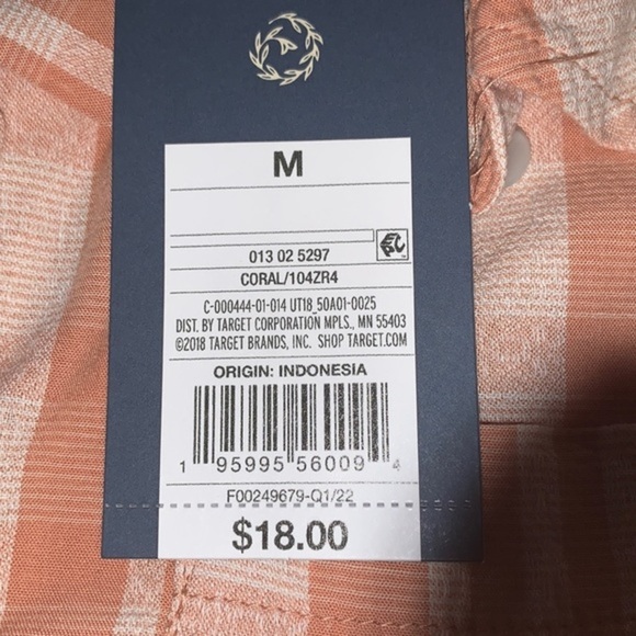 (M)- Universal Thread Women's Short Sleeve Button-Down Shirt - Coral‎ - Picture 7 of 13